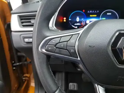 Photo 31 Renault Captur  E-Tech Plug-in 160