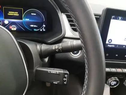 Photo 30 Renault Captur  E-Tech Plug-in 160