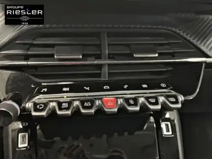 Photo 14 Peugeot 2008  Moteur électrique 136 ch