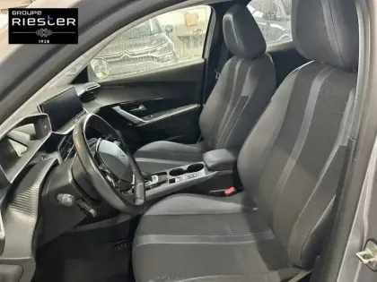 Photo 10 Peugeot 2008  Moteur électrique 136 ch