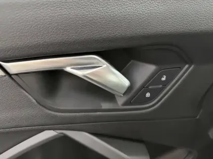 Photo 13 Audi Q3  35 TFSI 150 ch