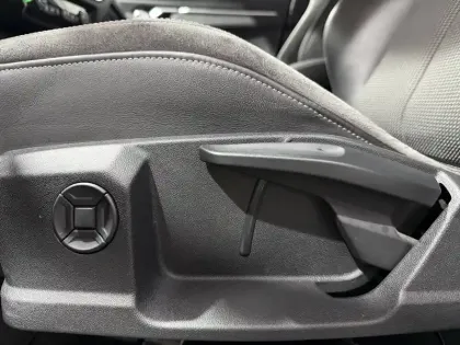 Photo 18 Audi Q3  35 TFSI 150 ch