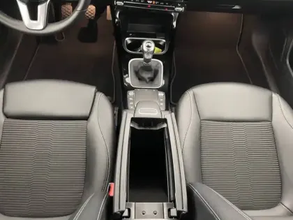 Photo 28 Mercedes Classe A  160 BM6