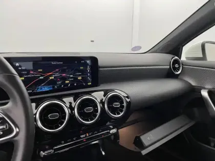 Photo 24 Mercedes Classe A  160 BM6