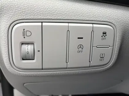 Photo 18 Hyundai Bayon  1.0 T-GDi 100 Hybrid 48V