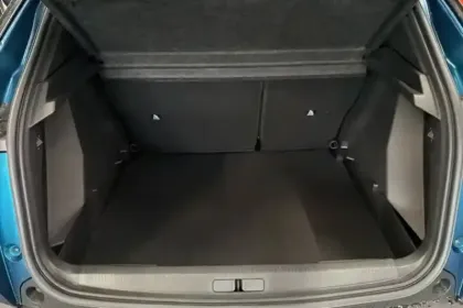 Photo 35 Peugeot 2008  Hybrid 145 e-DCS6