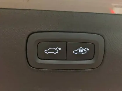 Photo 15 Volvo Xc90  Recharge T8 AWD 303+87 ch Geartronic 8 7pl