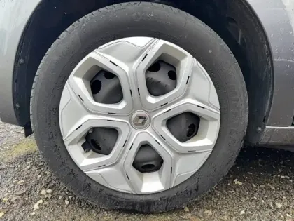 Photo 16 Renault Twingo  III E-Tech