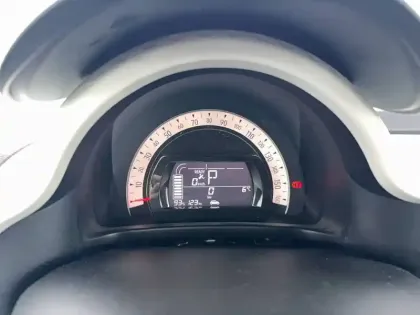 Photo 14 Renault Twingo  III E-Tech