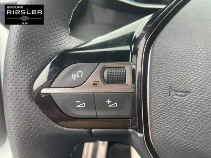 Photo 19 Peugeot 208  Electrique 50 kWh 136ch