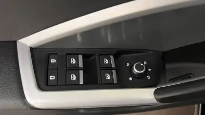 Photo 13 Audi Q3  35 TFSI 150 ch