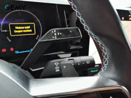 Photo 11 Renault Austral  E-Tech hybrid 200