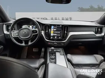 Photo 16 Volvo Xc60  T8 Recharge AWD 303 ch + 87 ch Geartronic 8