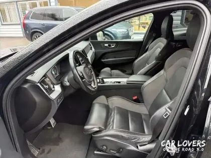 Photo 9 Volvo Xc60  T8 Recharge AWD 303 ch + 87 ch Geartronic 8