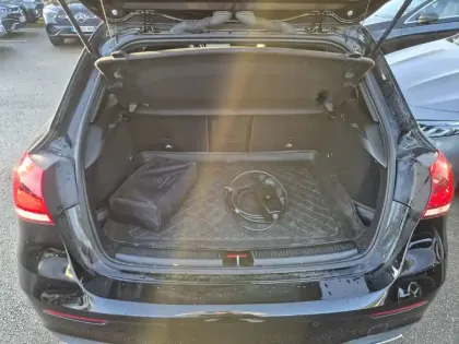 Photo 7 Mercedes Classe A  250 e 8G-DCT