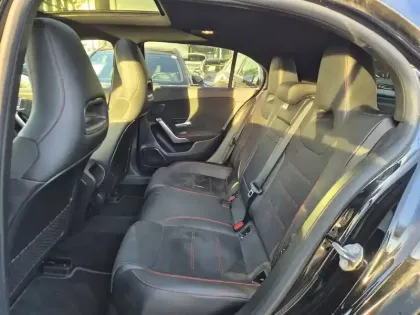 Photo 8 Mercedes Classe A  250 e 8G-DCT