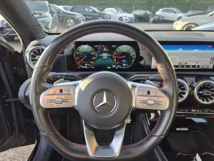 Photo 13 Mercedes Classe A  250 e 8G-DCT