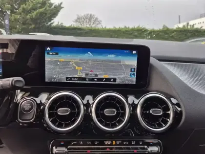 Photo 15 Mercedes GLA  250 e 8G-DCT