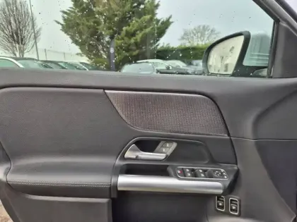 Photo 10 Mercedes GLA  250 e 8G-DCT