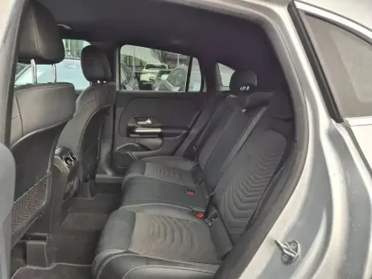 Photo 7 Mercedes GLA  250 e 8G-DCT