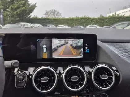 Photo 17 Mercedes GLA  250 e 8G-DCT