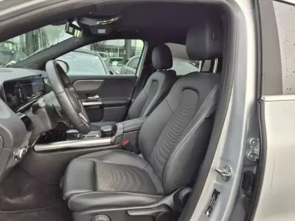 Photo 9 Mercedes GLA  250 e 8G-DCT