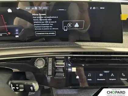 Photo 18 Peugeot 3008  Hybrid 145 e-DCS6