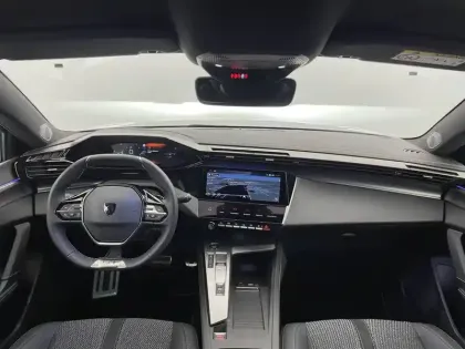 Photo 28 Peugeot 408  Hybrid 136 e-DCS6