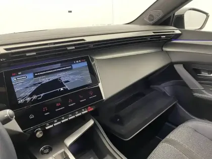Photo 63 Peugeot 408  Hybrid 136 e-DCS6