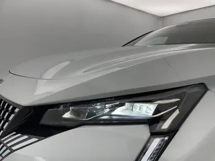 Photo 101 Peugeot 408  Hybrid 136 e-DCS6