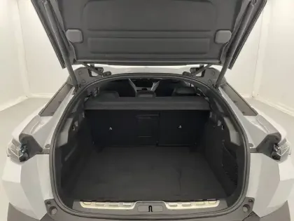 Photo 80 Peugeot 408  Hybrid 136 e-DCS6