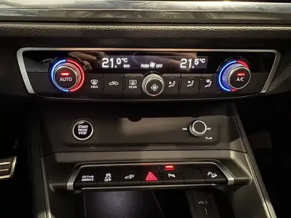 Photo 16 Audi Q3  Sportback 45 TFSIe  245 ch S tronic 6