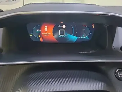 Photo 9 Peugeot 2008  PureTech 130 S&S EAT8