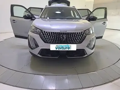 Photo 22 Peugeot 2008  Hybrid 136 e-DCS6