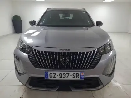 Photo 1 Peugeot 2008  Hybrid 136 e-DCS6