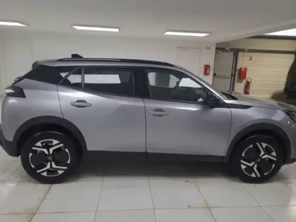 Photo 6 Peugeot 2008  Hybrid 136 e-DCS6