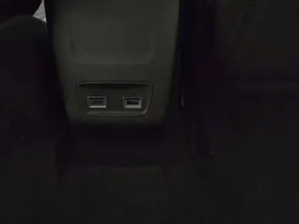 Photo 50 Peugeot 2008  Hybrid 136 e-DCS6