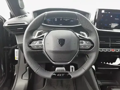 Photo 8 Peugeot 2008  Hybrid 145 e-DCS6