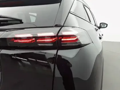 Photo 16 Peugeot 2008  Hybrid 145 e-DCS6