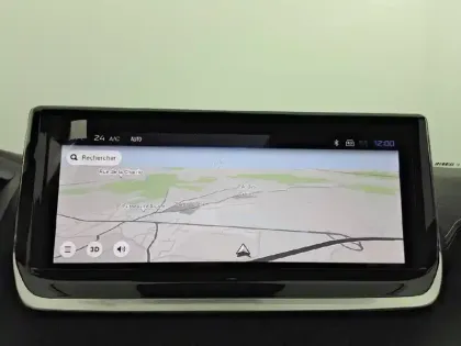 Photo 24 Peugeot 2008  Hybrid 145 e-DCS6