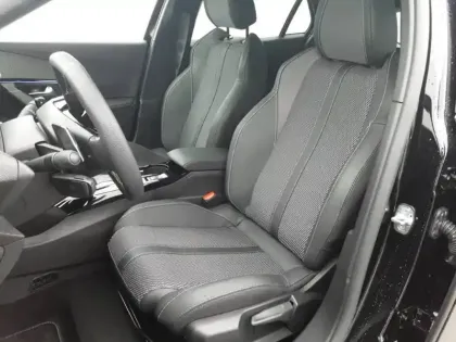 Photo 10 Peugeot 2008  Hybrid 145 e-DCS6