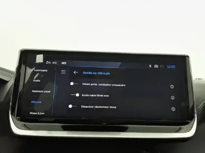 Photo 27 Peugeot 2008  Hybrid 145 e-DCS6