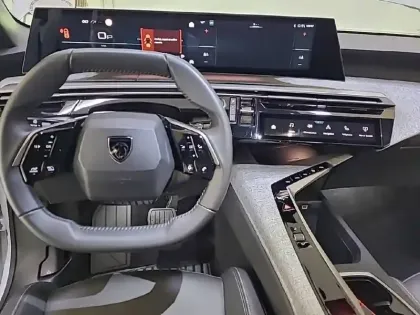 Photo 39 Peugeot 3008  Hybrid 136 e-DCS6