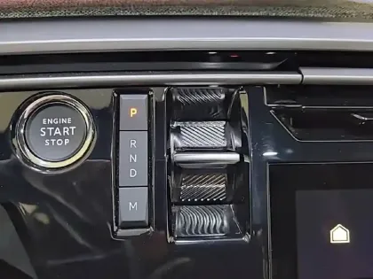 Photo 45 Peugeot 3008  Hybrid 136 e-DCS6