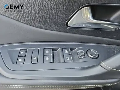 Photo 45 Peugeot 308  PureTech 130ch S&S EAT8