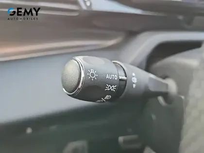 Photo 16 Peugeot 308  PureTech 130ch S&S EAT8