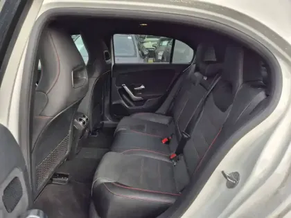 Photo 8 Mercedes Classe A  200 7G-DCT