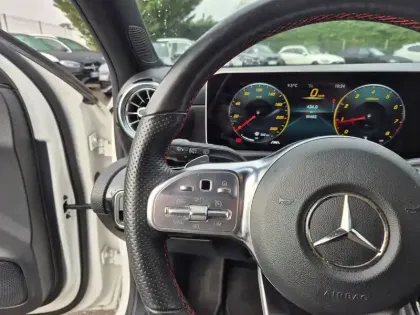 Photo 13 Mercedes Classe A  200 7G-DCT