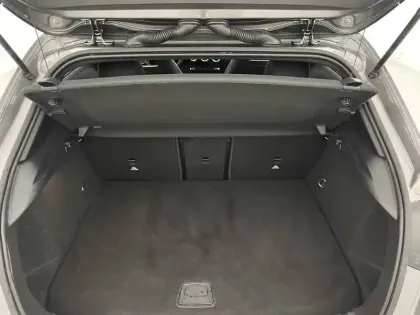 Photo 13 Mercedes Classe A  250 e Hybrid EQ 8G-DCT