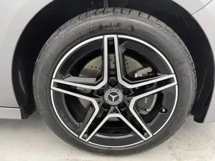 Photo 18 Mercedes Classe A  250 e Hybrid EQ 8G-DCT